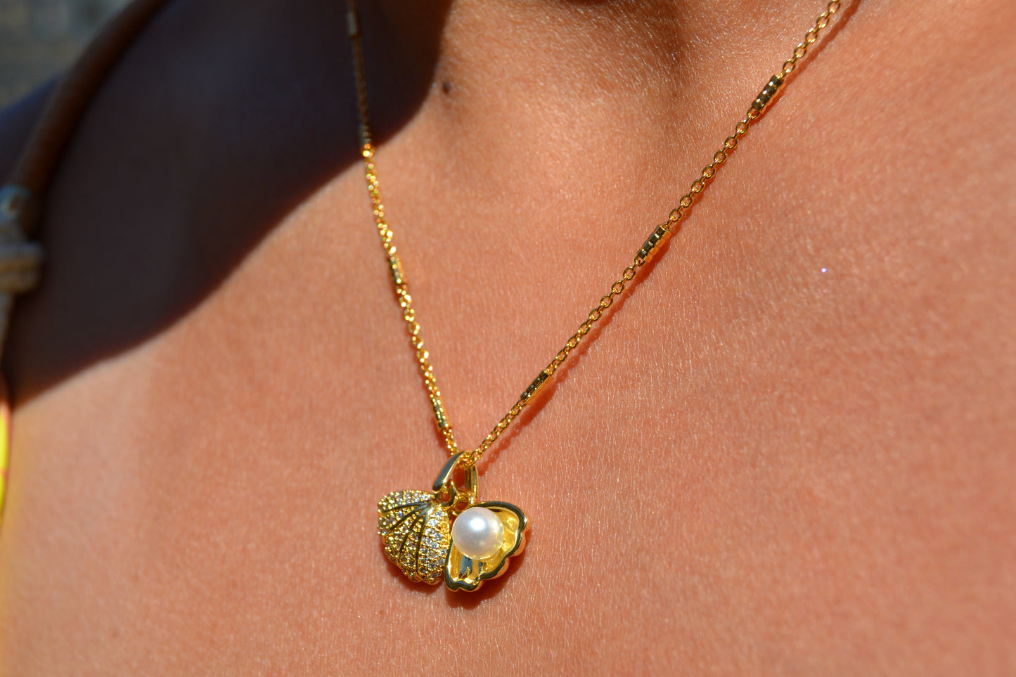 Women's Shell Pearl Necklace