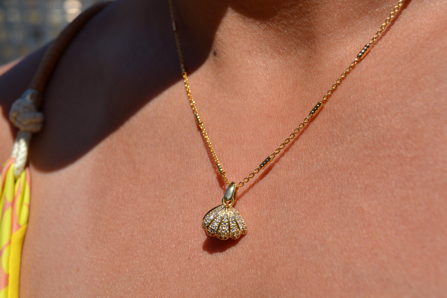 Women's Shell Pearl Necklace
