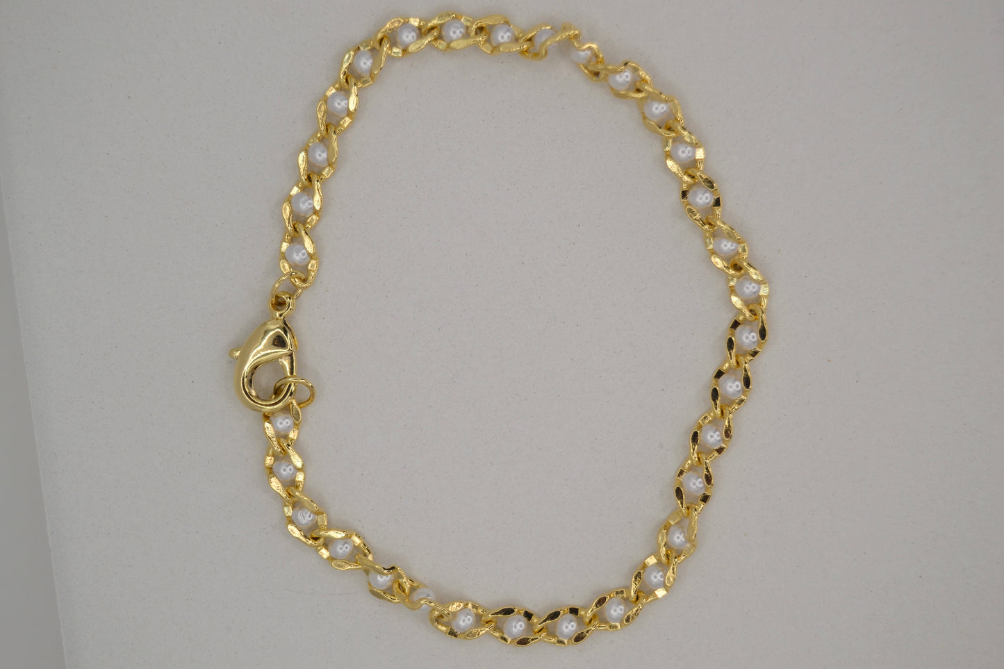 18k Gold Pearl Bracelet